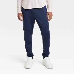 NWT Men’s fleece jogger by all in motion